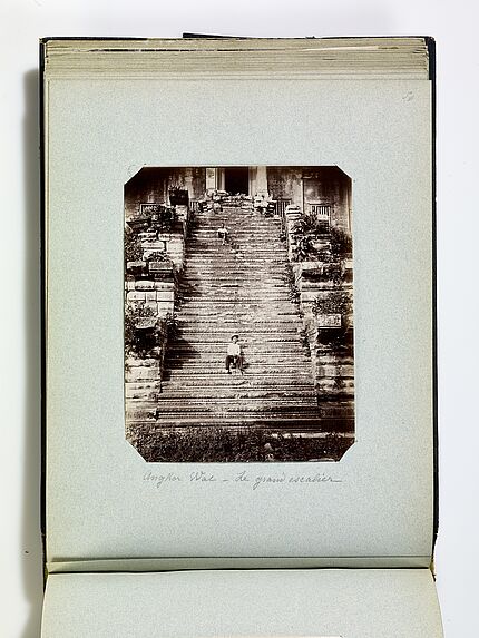 Angkor Wat - Le grand escalier