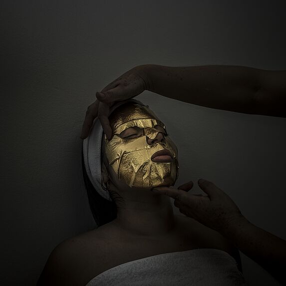 Golden mask