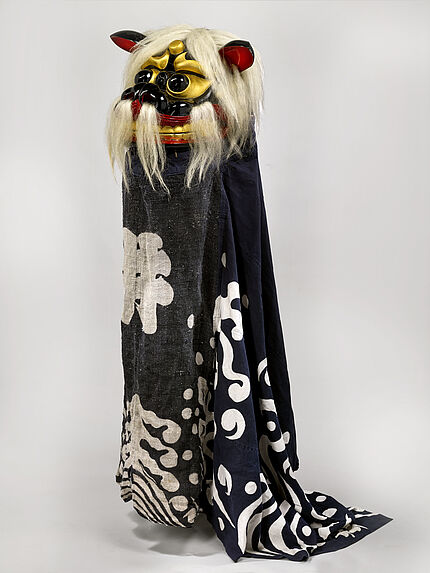 Masque et costume de lion (shishi)