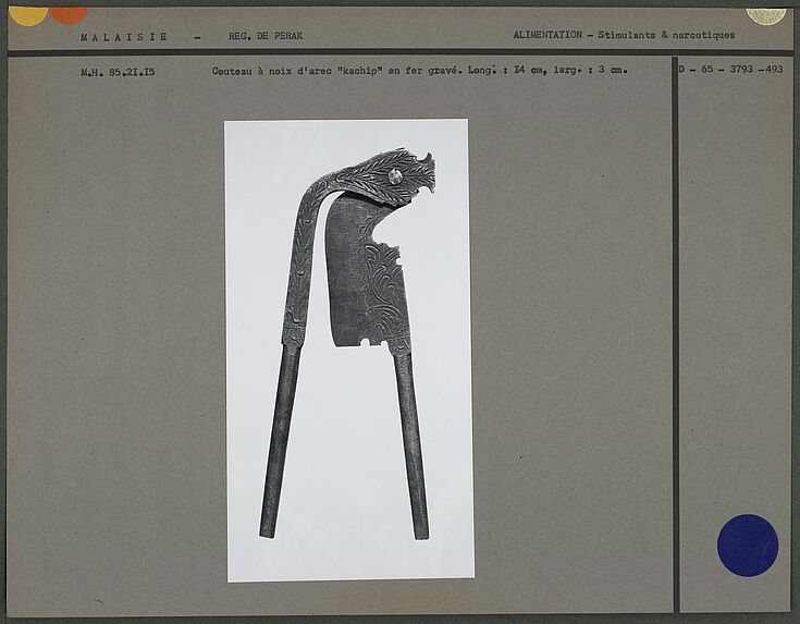 Couteau à arec &quot;kachip&quot; en argent