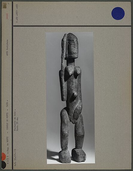 Statuette en bois