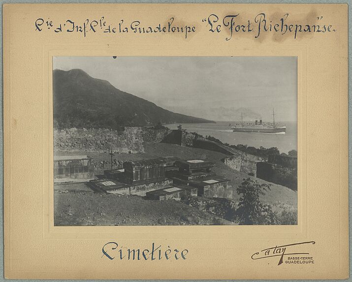 Cie d'lnf. Ple. de la Guadeloupe &quot;Le Fort Richepanse&quot;. Cimetière