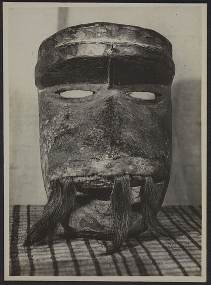 Masque en bois