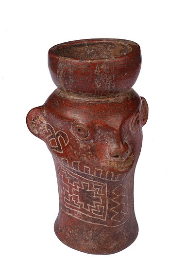 Vase gobelet céphalomorphe