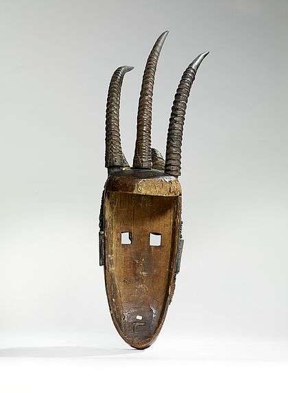 Masque anthropo-zoomorphe