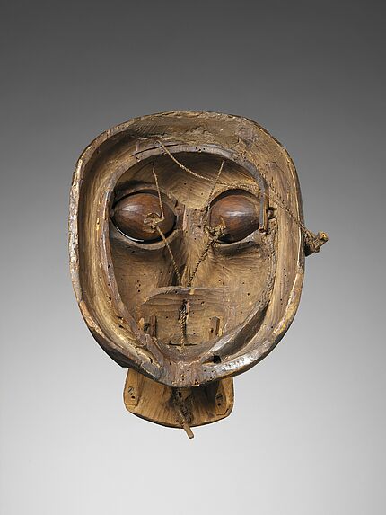 Masque anthropomorphe à transformation