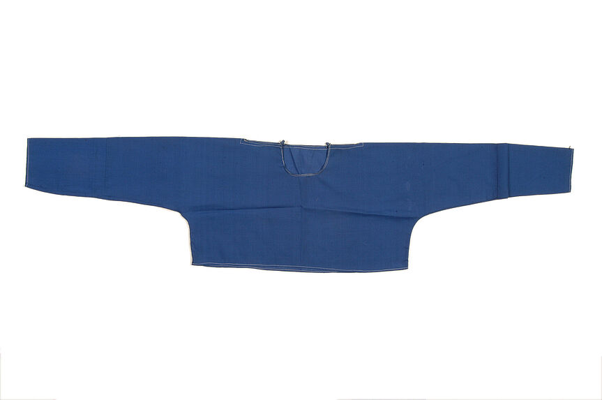 Costume de femme : blouse