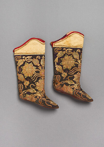 Costume de femme : bottes