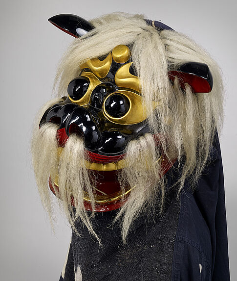 Masque et costume de lion (shishi)