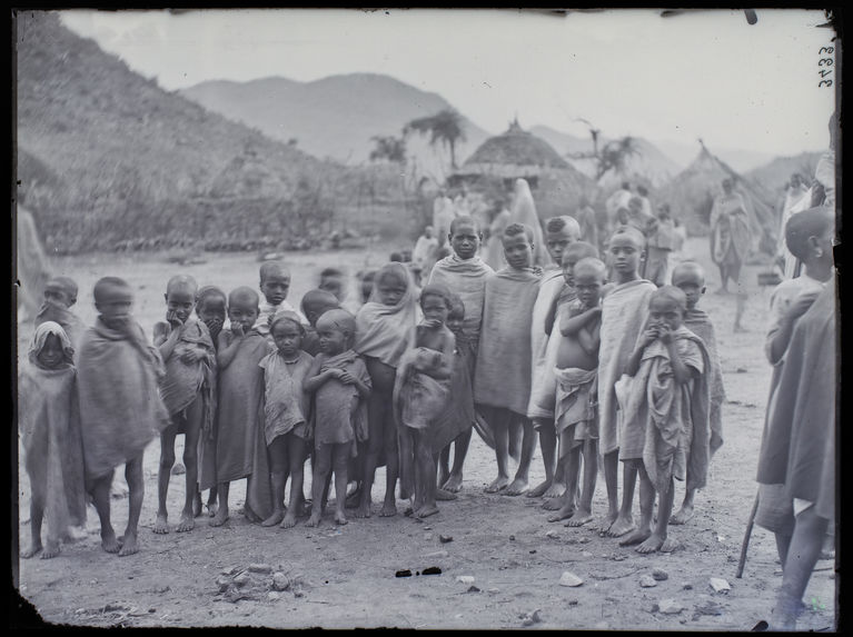 Enfants indigènes à Ghinda