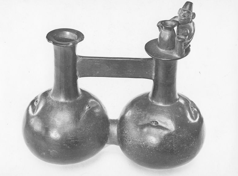 Vase double phytomorphe en céramique noire