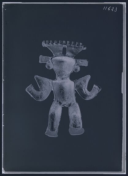 Sans titre [figurine en métal]