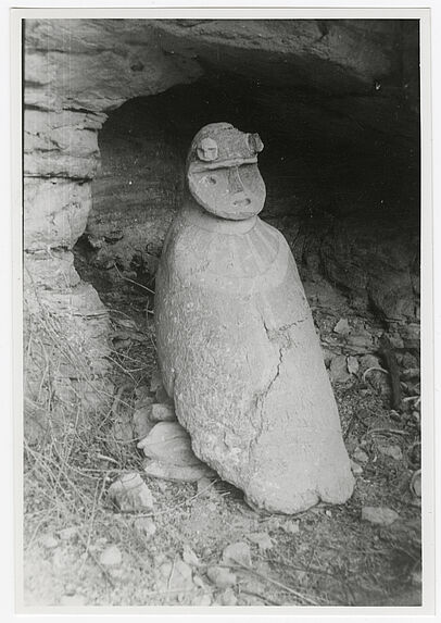 Chipurik, première mission : [monument funéraire anthropomorphe]