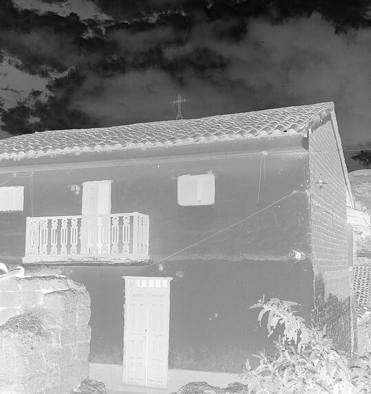 Bande-film d'une vue concernant une maison de Huaraz