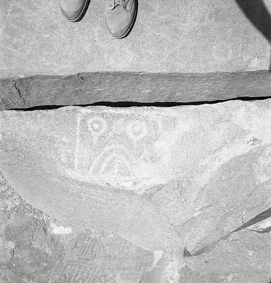 Bande-film de 3 vues concernant des gravures rupestres du Cerro San Simon (Jequetepeque) et autres sites gravures de Jequetepeque