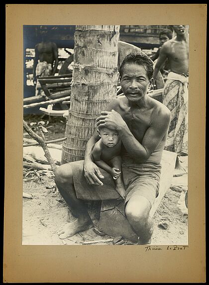 Sans titre [Portrait d'un père et son fils]