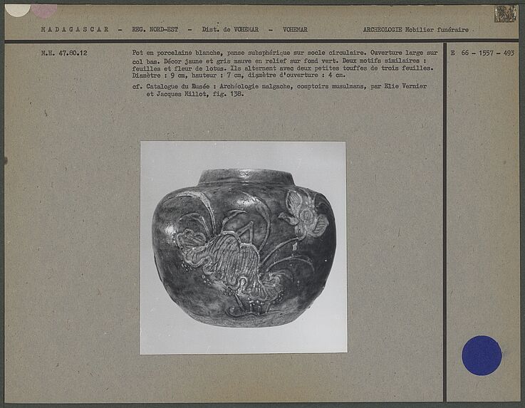 Récipient sphérique en porcelaine