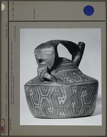 Vase anthropomorphe en céramique