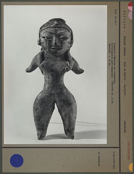 Figurine féminine en céramique