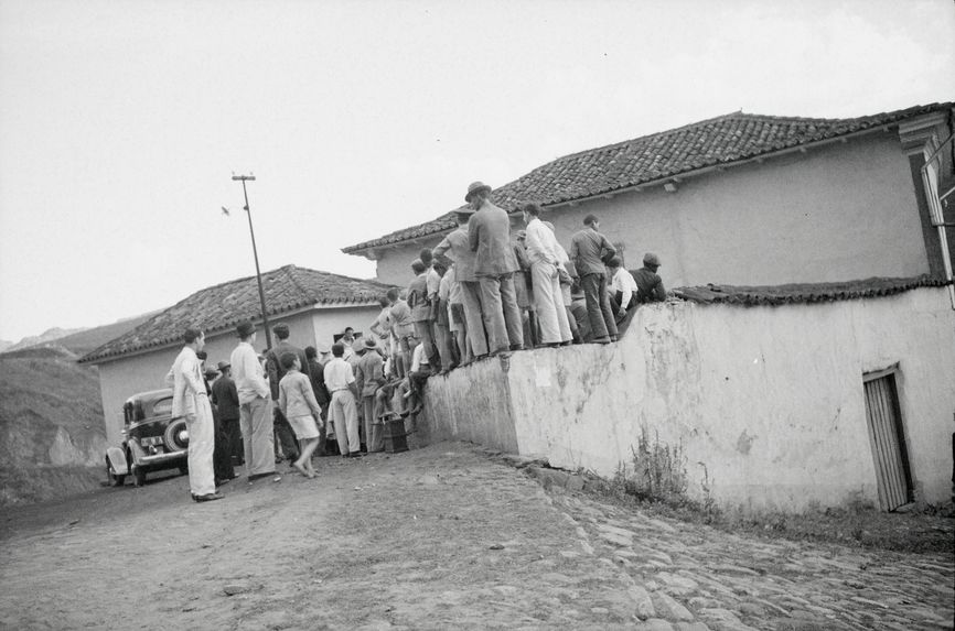 Sans titre [bande film de six vues de la ville d'Ouro Preto]