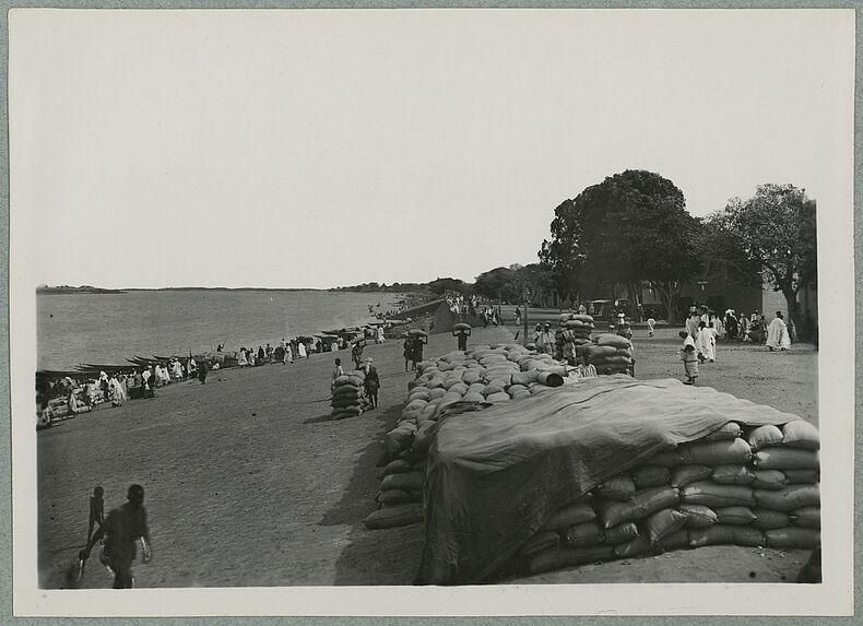 Mopti. Les quais (aval)