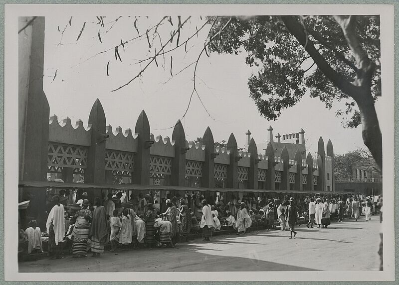 Sans titre [le Marché rose de Bamako]